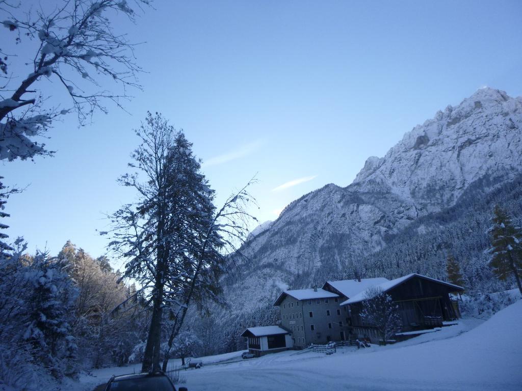 Landgasthof Kreithof Hotel Tristach Exterior photo